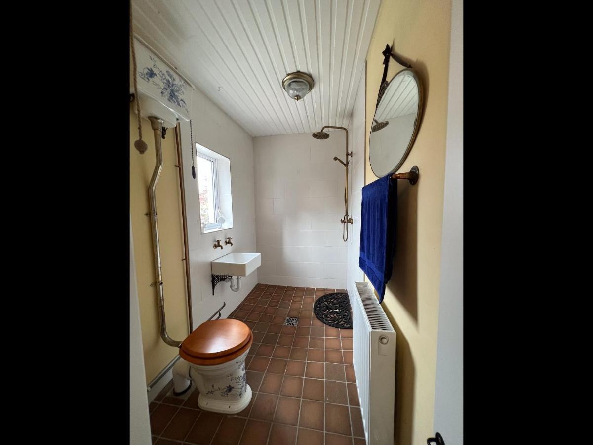 Villa Unique Townhouse With Large Garden Down To The Sea Killough Exterior foto